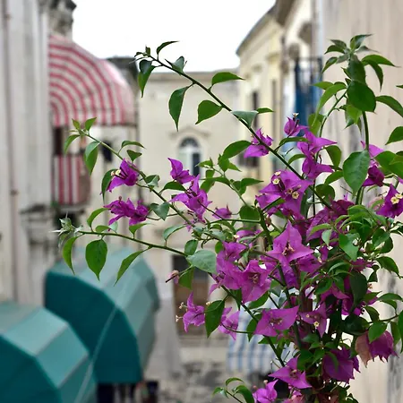 Apartman Ciaobari - Elegant 4 Bedrooms In The Heart Of Old Town Bari