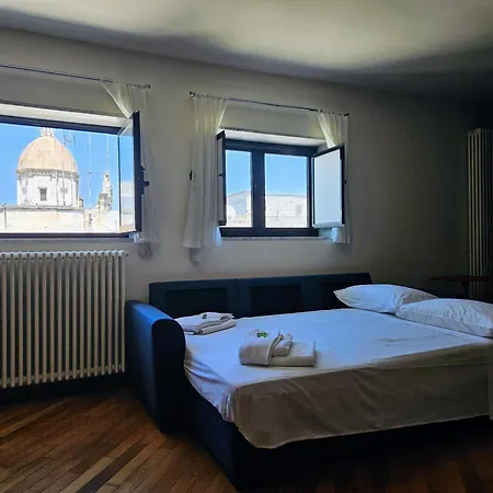 Ciaobari - Elegant 4 Bedrooms In The Heart Of Old Town דירה *