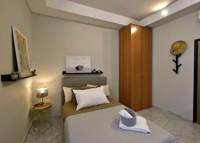 Ciaobari - Elegant 4 Bedrooms In The Heart Of Old Town Апартаменты Бари