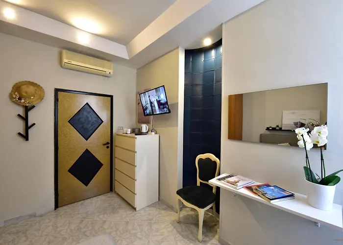 Ciaobari - Elegant 4 Bedrooms In The Heart Of Old Town Апартаменты