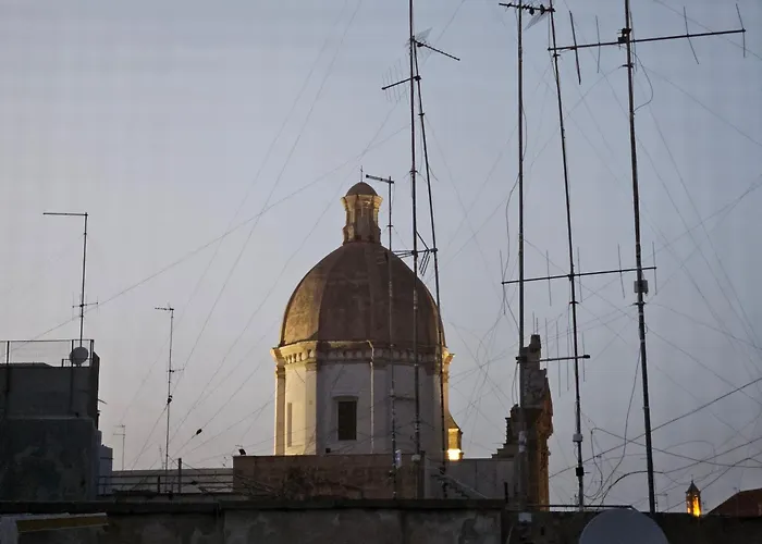 Ciaobari - Elegant 4 Bedrooms In The Heart Of Old Town Бари