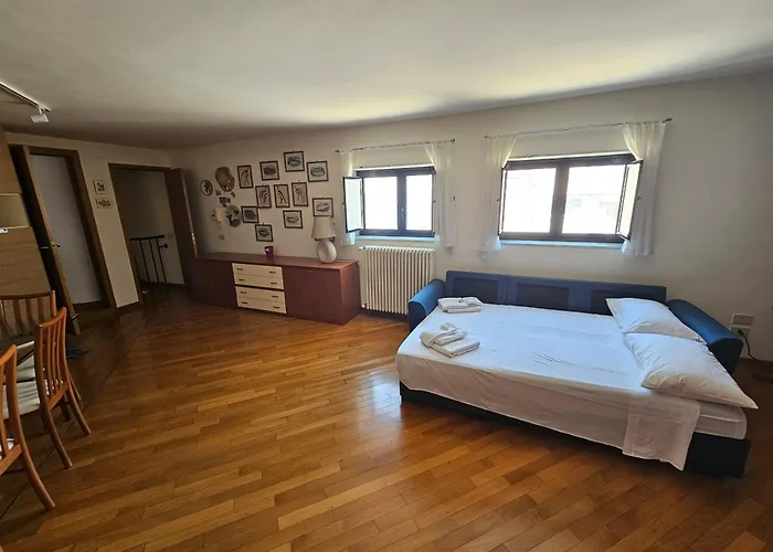 Ciaobari - Elegant 4 Bedrooms In The Heart Of Old Town Бари