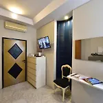 Ciaobari - Elegant 4 Bedrooms In The Heart Of Old Town Apartment
