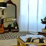 Apartment Ciaobari - Elegant 4 Bedrooms In The Heart Of Old Town *
